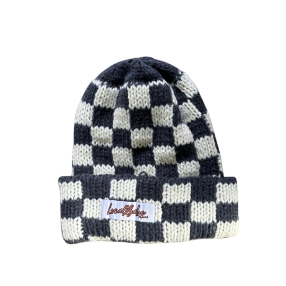 Women's Checkered Knit Beanie - Black and White